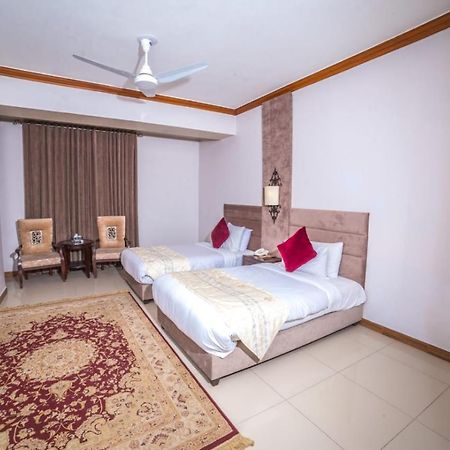 Hotel Shelton'S Rezidor Peszawar Zewnętrze zdjęcie